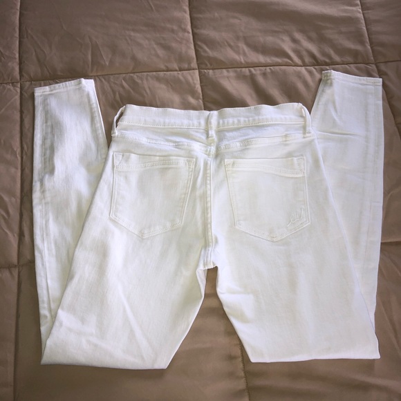 Express Distressed White Leggings - Picture 4 of 7